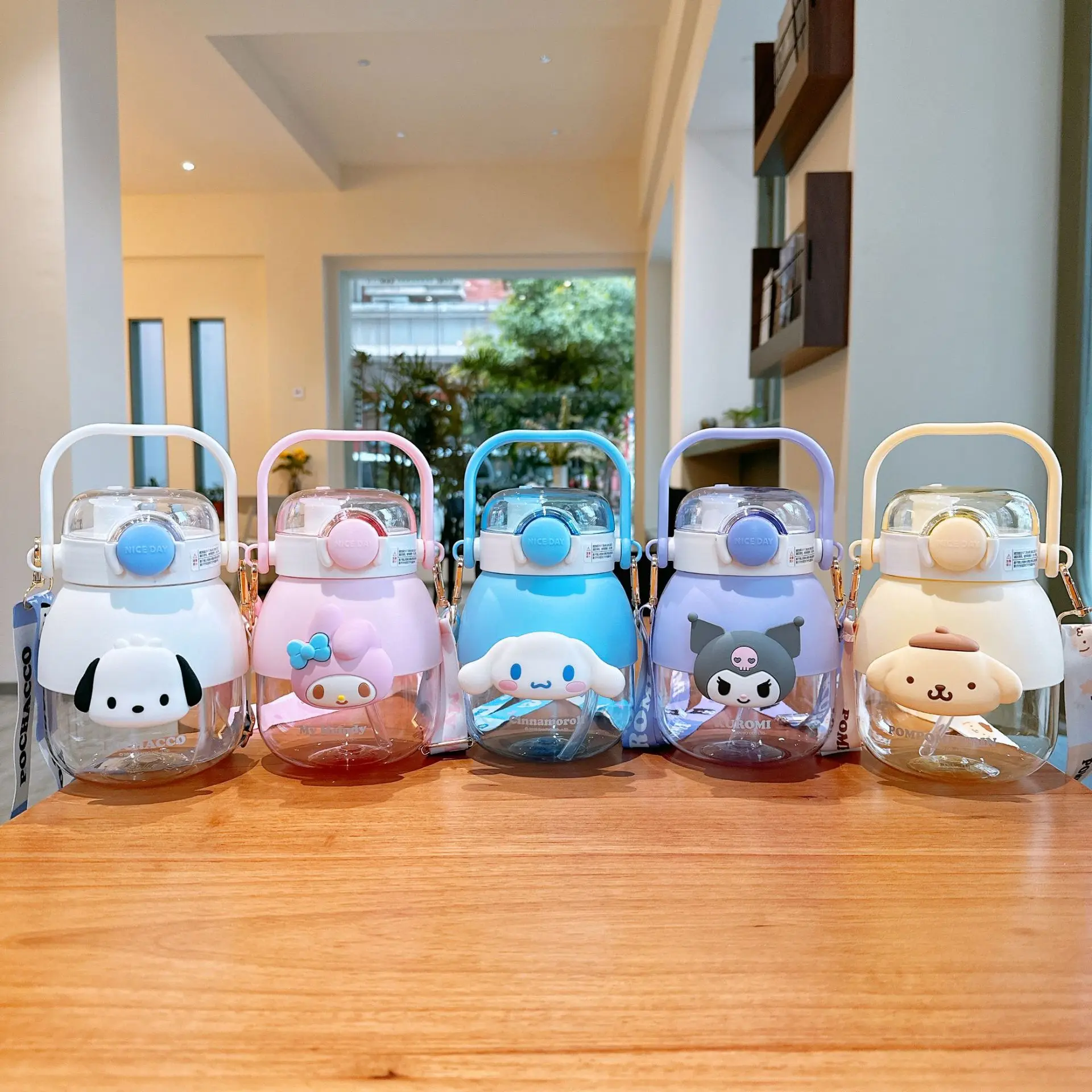 Sanrio Hello Kitty Kuromi My Melody Cinnamoroll Cup Portable Student Capacity Drink Tritan Plastic Straw Cup Kids Water Bottle