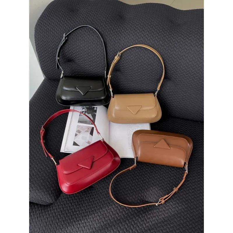 Retro Underarm Bag Niche Design Advanced Fashion Joker Commuter Shoulder Slung Ladies Bag