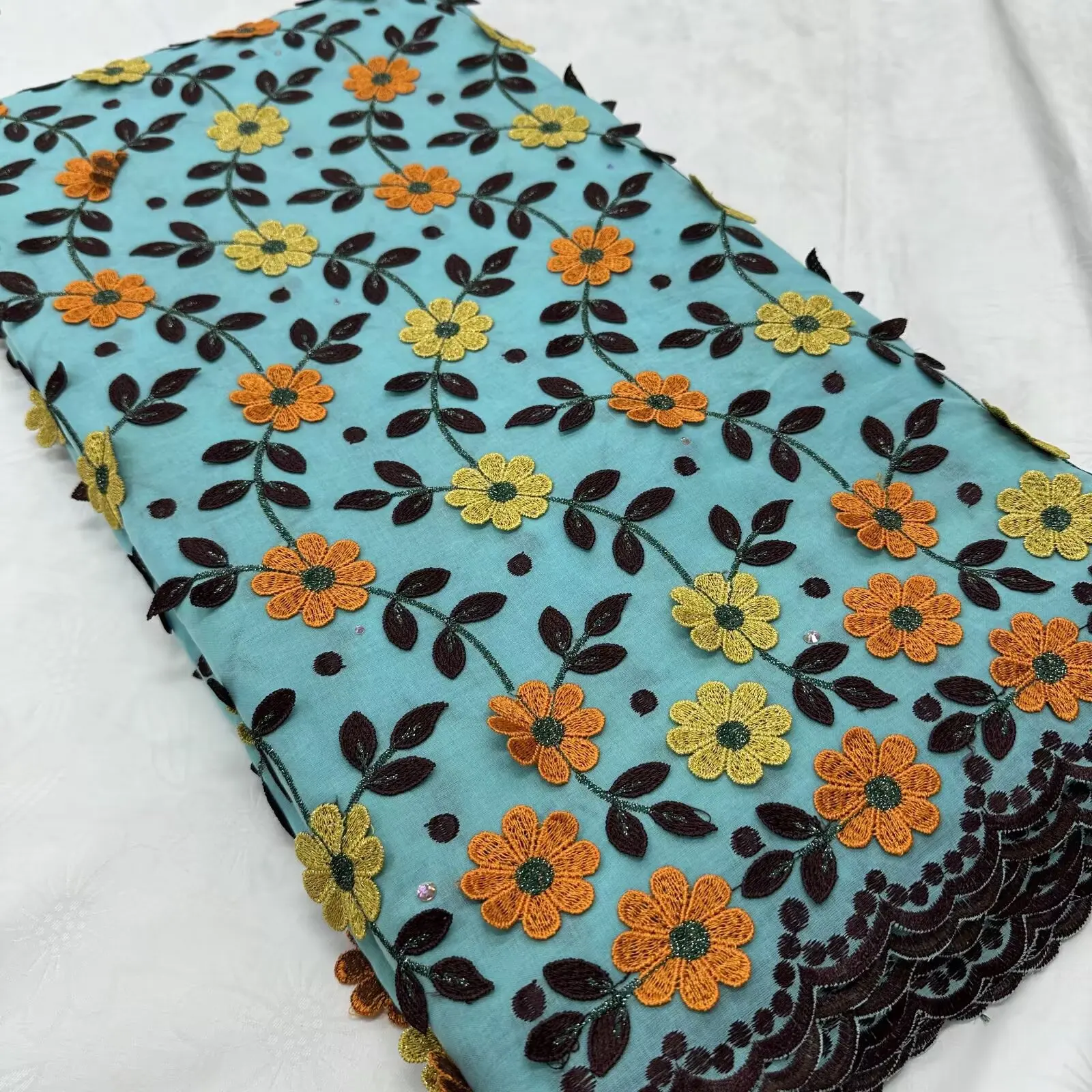 3d Fiori Applique Tessuto di pizzo di cotone Qualità Nigeriano Africano Svizzero Voile Tessuto di pizzo per cucire Le donne Festa di nozze Dr Hm94-1
