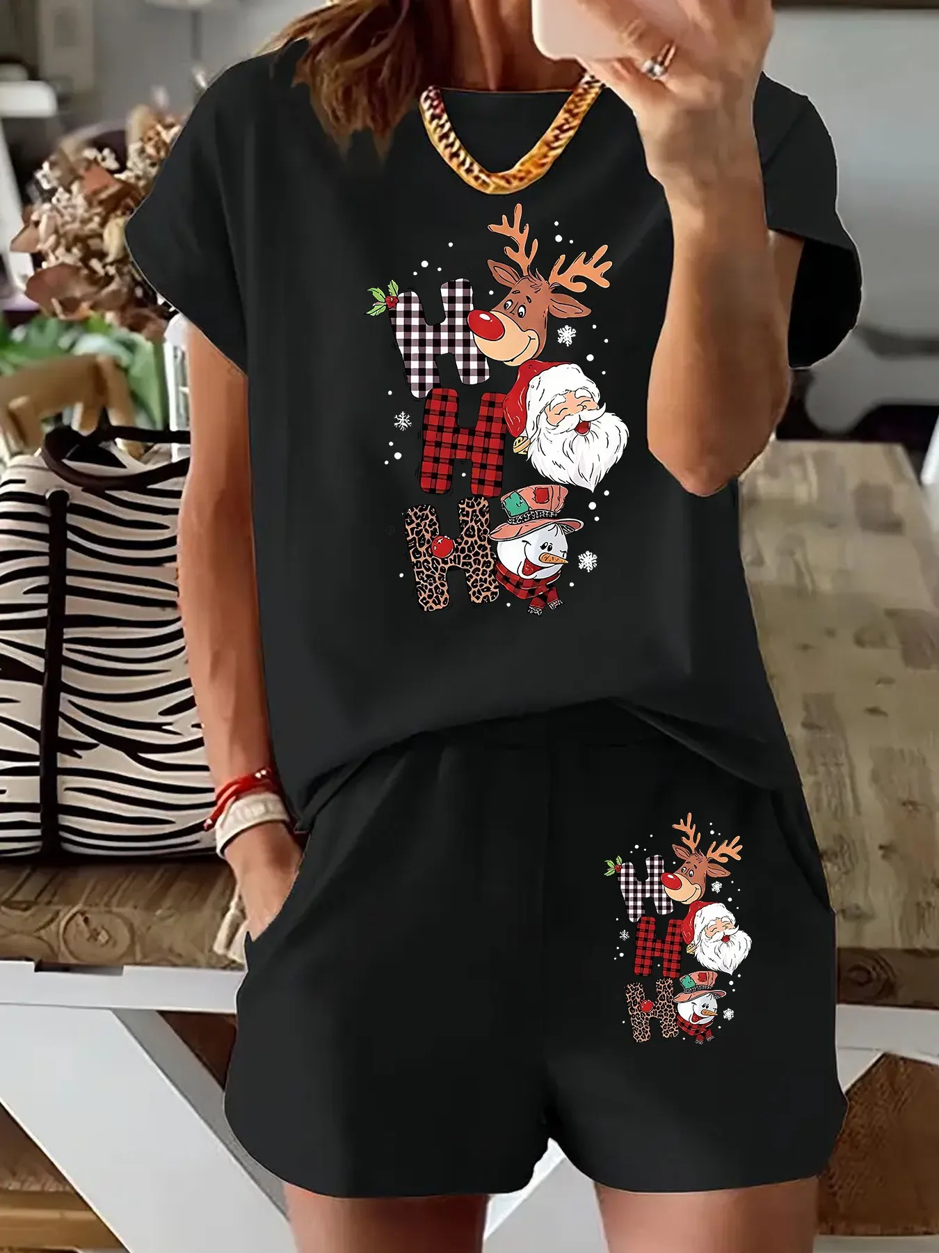 2026 Summer New Street Fashion Sports Leisure Comfortable Soft 3D Santa Claus Pattern Printed Women's Short-Sleeve Suit