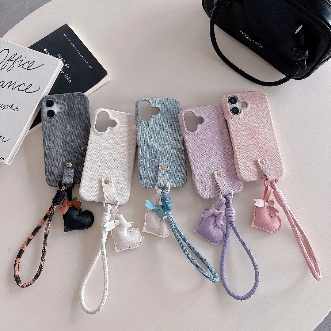 

Модный модный джинсовый блестящий чехол с милыми подвесками Love Hangings для iPhone 12, 13, 14, 15, 16 Pro Max, чехол для телефона с защитой от падения и ручной веревкой