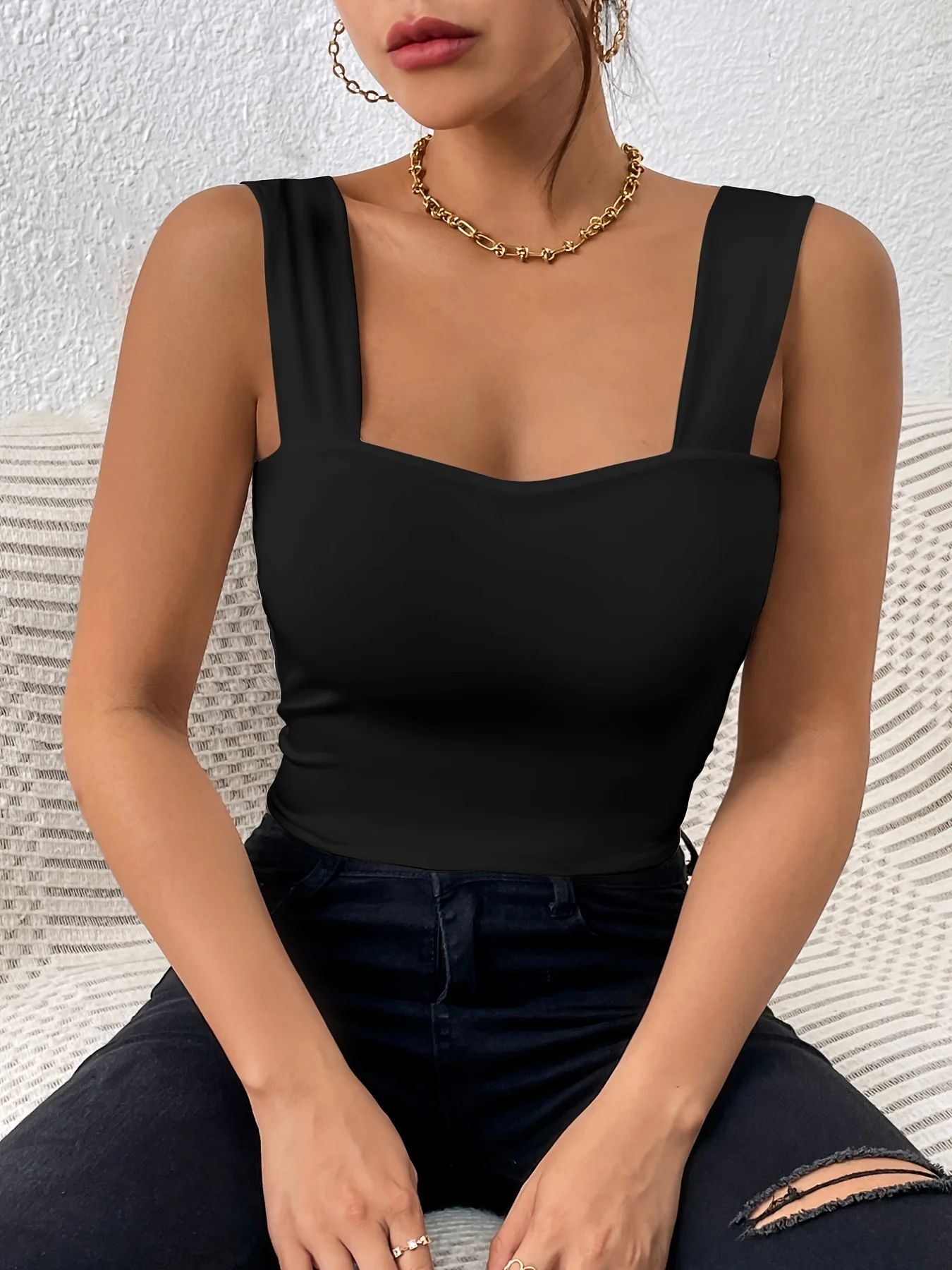Womens Classic Solid Crop Tank Top - Stretchy Sleeveless & Flattering - Versatile Everyday Wardrobe Staple for a Chic Summer