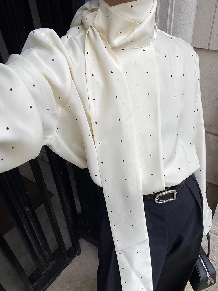 

Женская атласная блузка с шарфом и принтом в горошек, модная свободная базовая рубашка с длинными рукавами, женская осенняя новая уличная одежда для поездок на работу