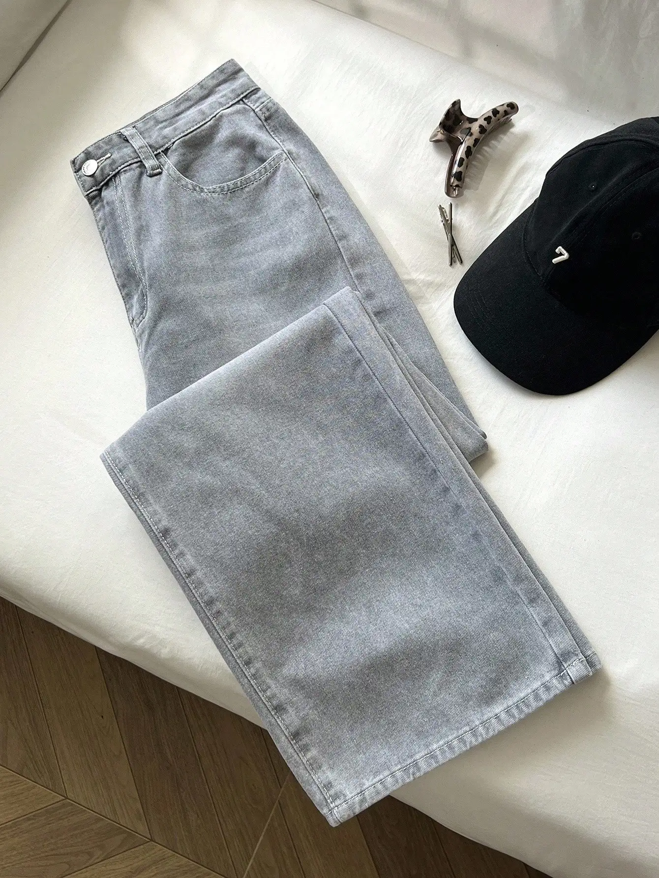 

Женские джинсы с высокой талией, широкими штанинами и карманами, светло-голубые, повседневные