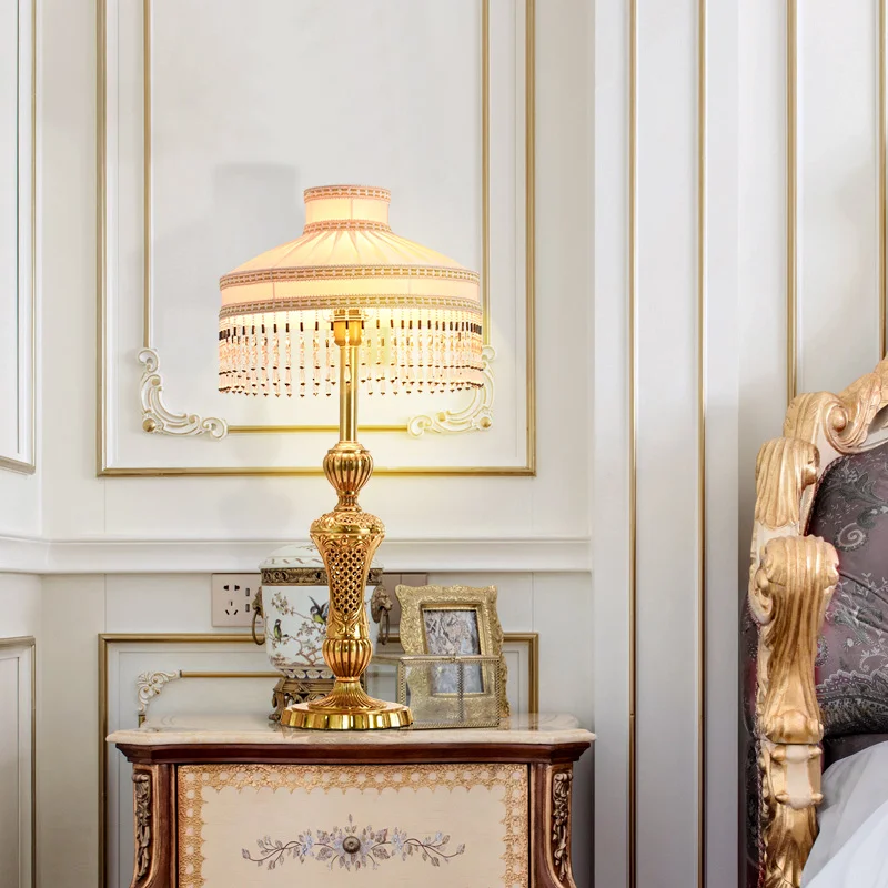 Europeu - Lâmpada de mesa de latão de luxo francesa inspirada, retrô para sala de estar, quarto em villa