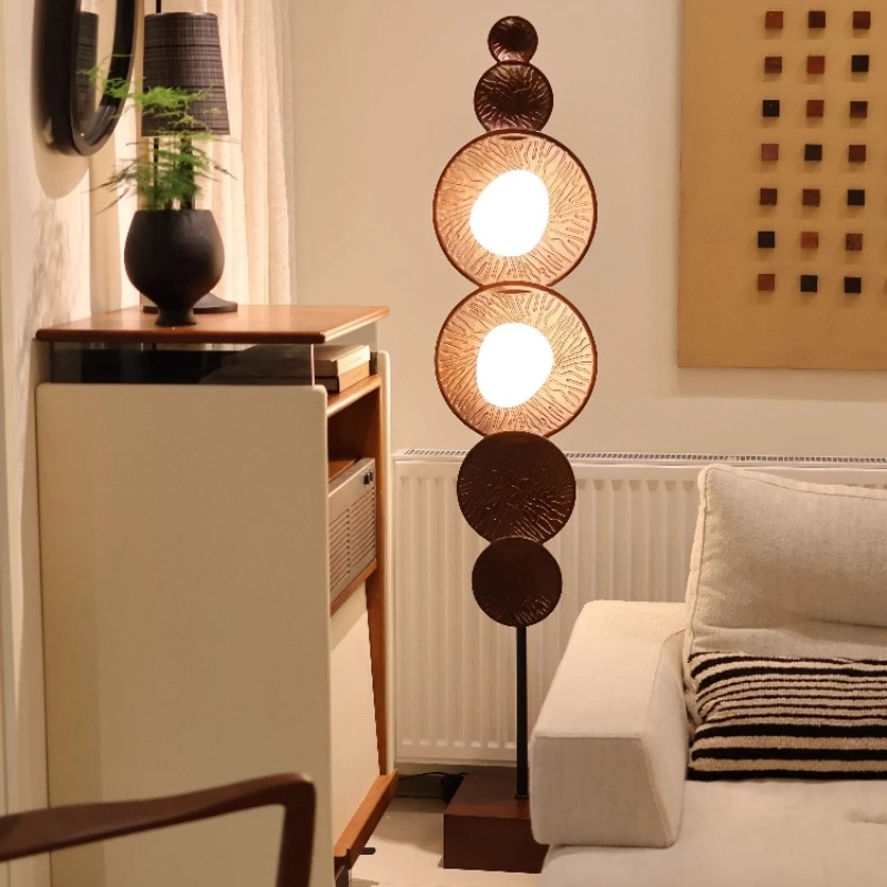 

Французские деревянные торшеры в стиле саби Гостиная Дизайнерский художественный декор Кабинет Спальня Проживание в семье Стеклянное украшение дома Стоячие светильники