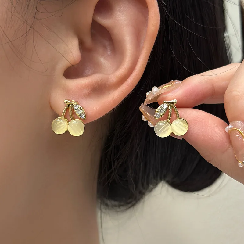 Ol Style Earrings Sales Cat's Eye Stone Cherry Design Sense Earrings Fashion New Versatile Style Earrings Women's Birthday Gift