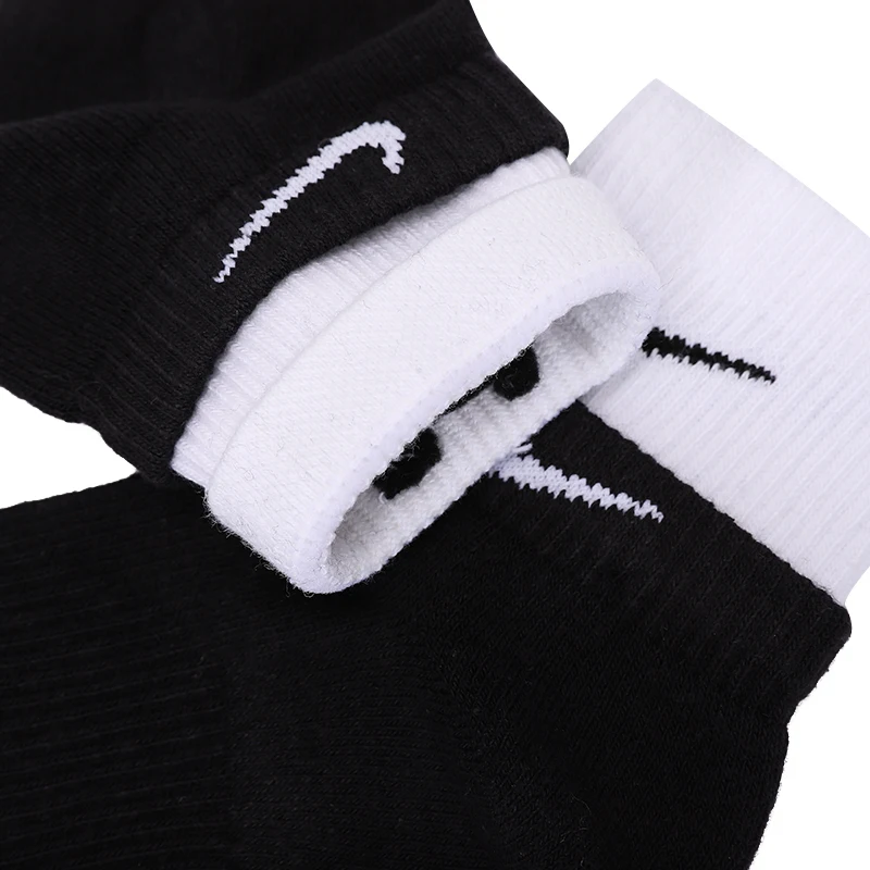Nike Men's and Women's Socks for Fitness Training, Running, Exercise, Soft, Comfortable, Breathable Casual Socks, Mid-Calf Socks view 6