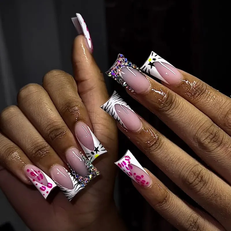 

24Pcs White French Duckbill Press On Nails Leopard Print Design Glossy Fake Nails Set for Women Party Daily Wear