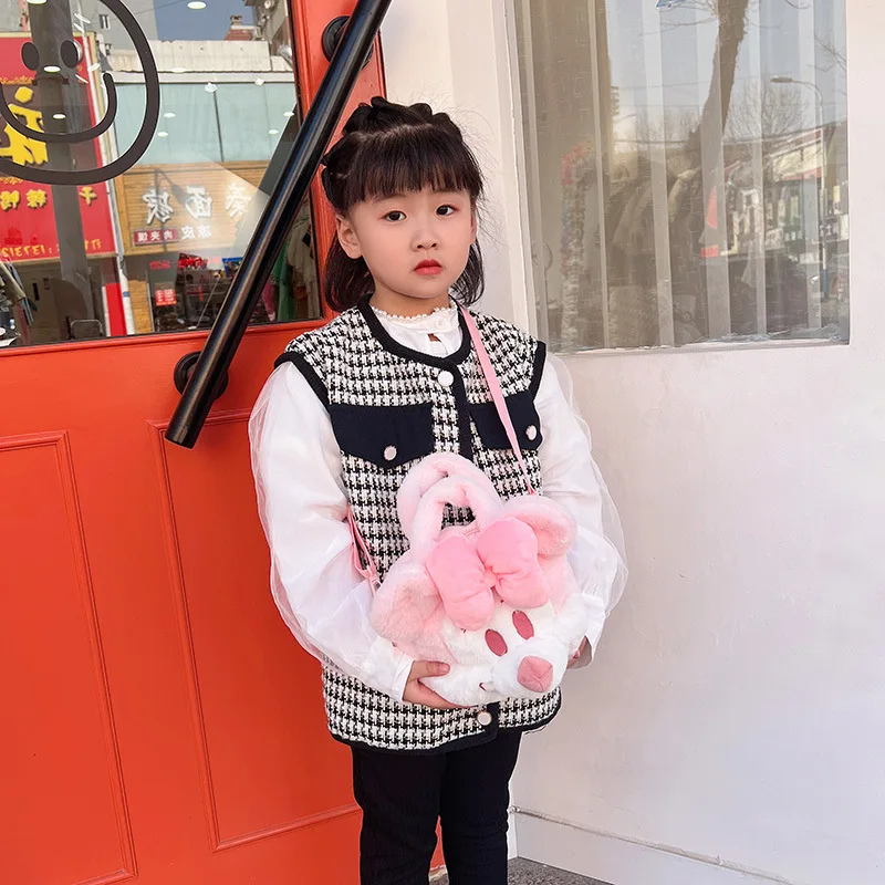 MINISO Disney 2022 New Children's Fluffy Bag Fashion Cute Mickey One-shoulder Crossbody Bag Everything Loose Change Bag