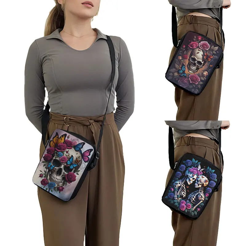 Torba typu Crossbody z różany motyl i czaszką damskie torebki na ramię do torebki podróżne uchwytu na telefon studencki Messenger Bag prezent