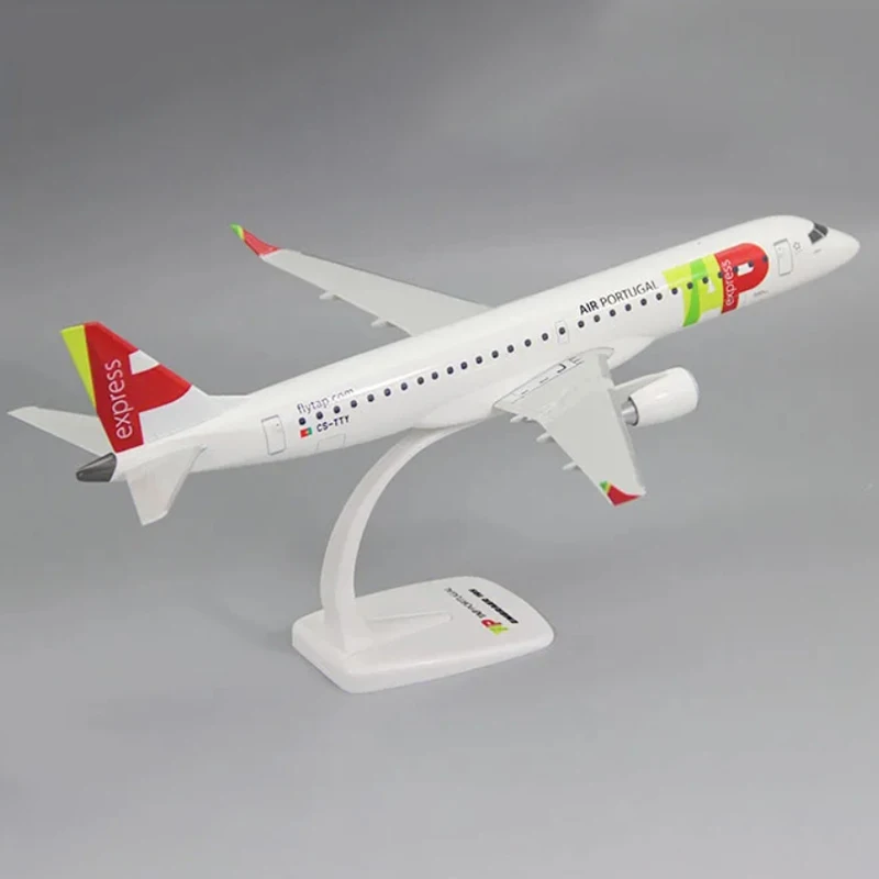 مجموعة طيران البرتغال ، نموذج طائرة بلاستيك ABS ، لعبة نموذجية للجمع ، 1: مقياس ، E195 ،