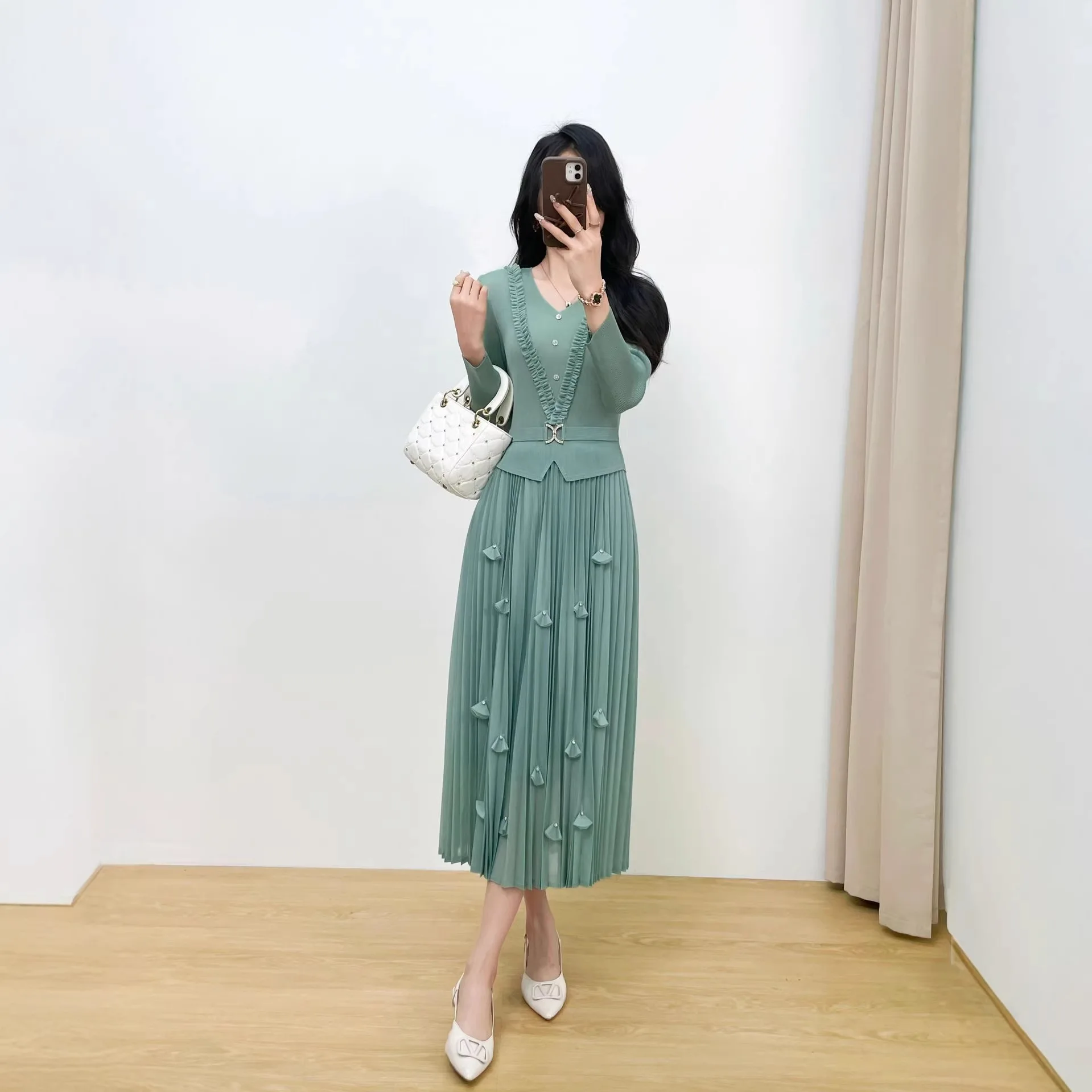 

Miyake плиссированное 2026 весенне-осеннее новое платье с талией, повседневное плиссированное элегантное однотонное темпераментное длинное платье для детей