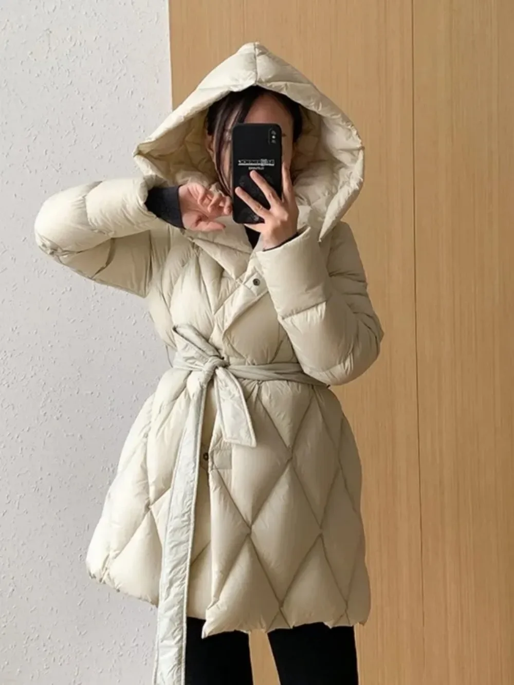 Office Ladies Casual Jacket Female 2024 New Winter Women Hooded White Duck Down Coat Fashion Belt Thicken Warm Overcoat