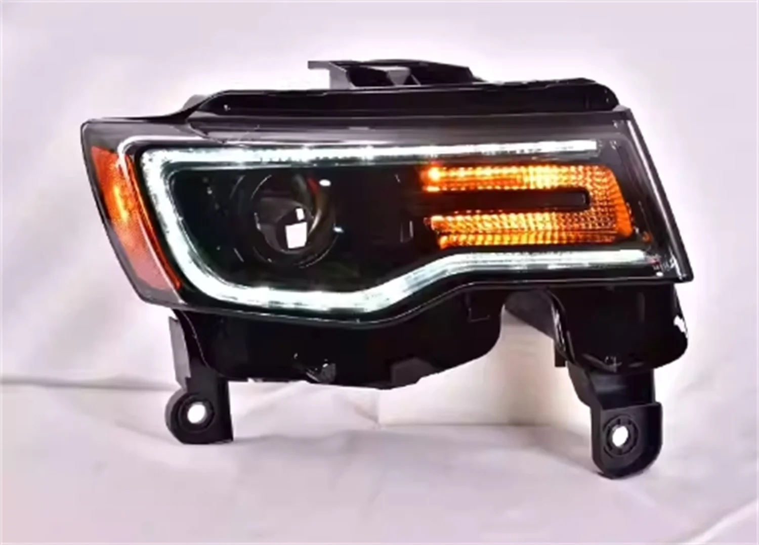 

Car Headlight Headlamp for Jeep Grand Cherokee 14-20 Daytime running light High low beam turn signal