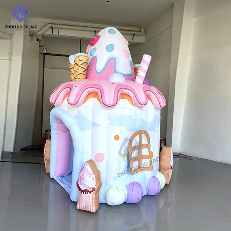Casa gonfiabile gigante in colore gelato Casa a cupola estiva Cartone animato Decorazione natalizia per eventi per bambini