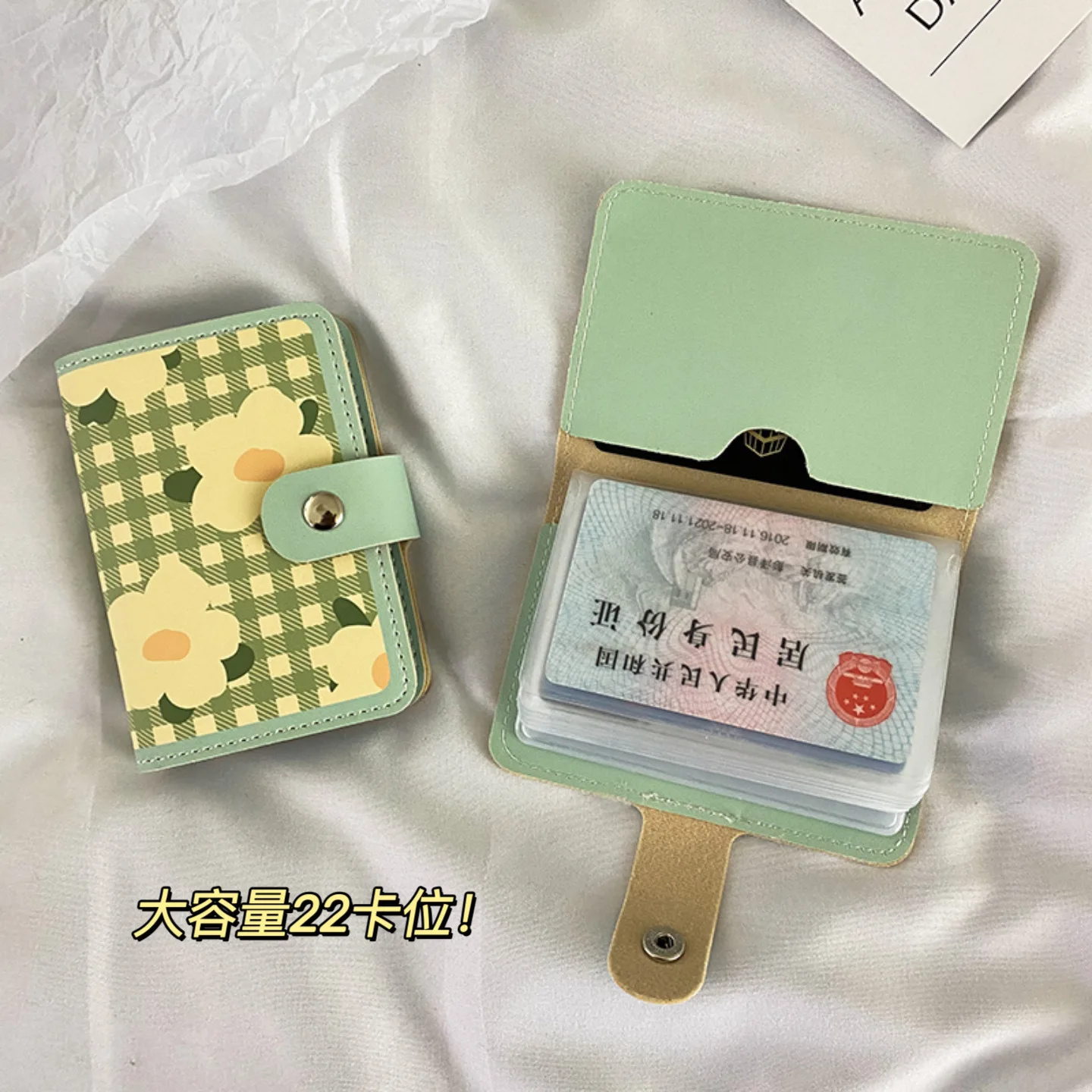 

Кошелек для карт в ретро-стиле для женщин, с защитой от RFID, для водительских прав, кредитных карт и удостоверений личности, с защитой от кражи