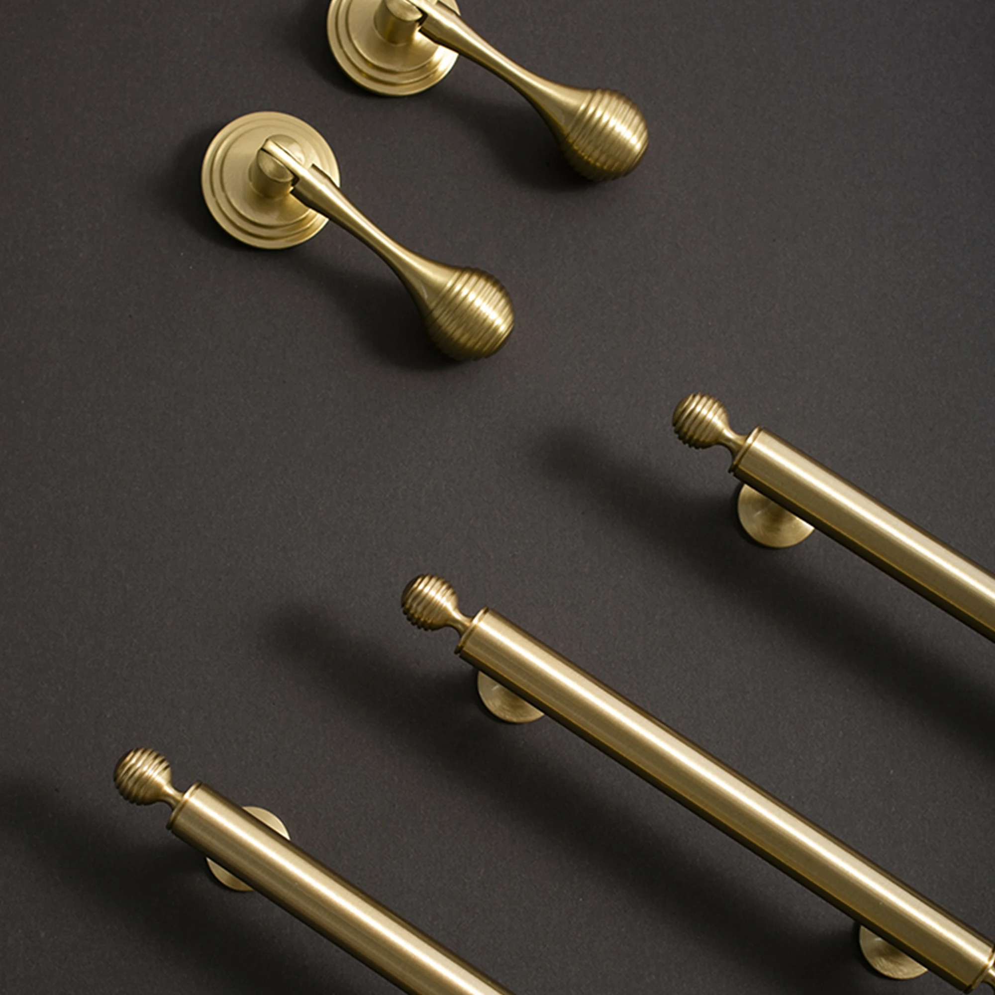 Kenop pintu bulat tarik jatuh - Furniture Hardware Drop Pulls ulasan dan harga