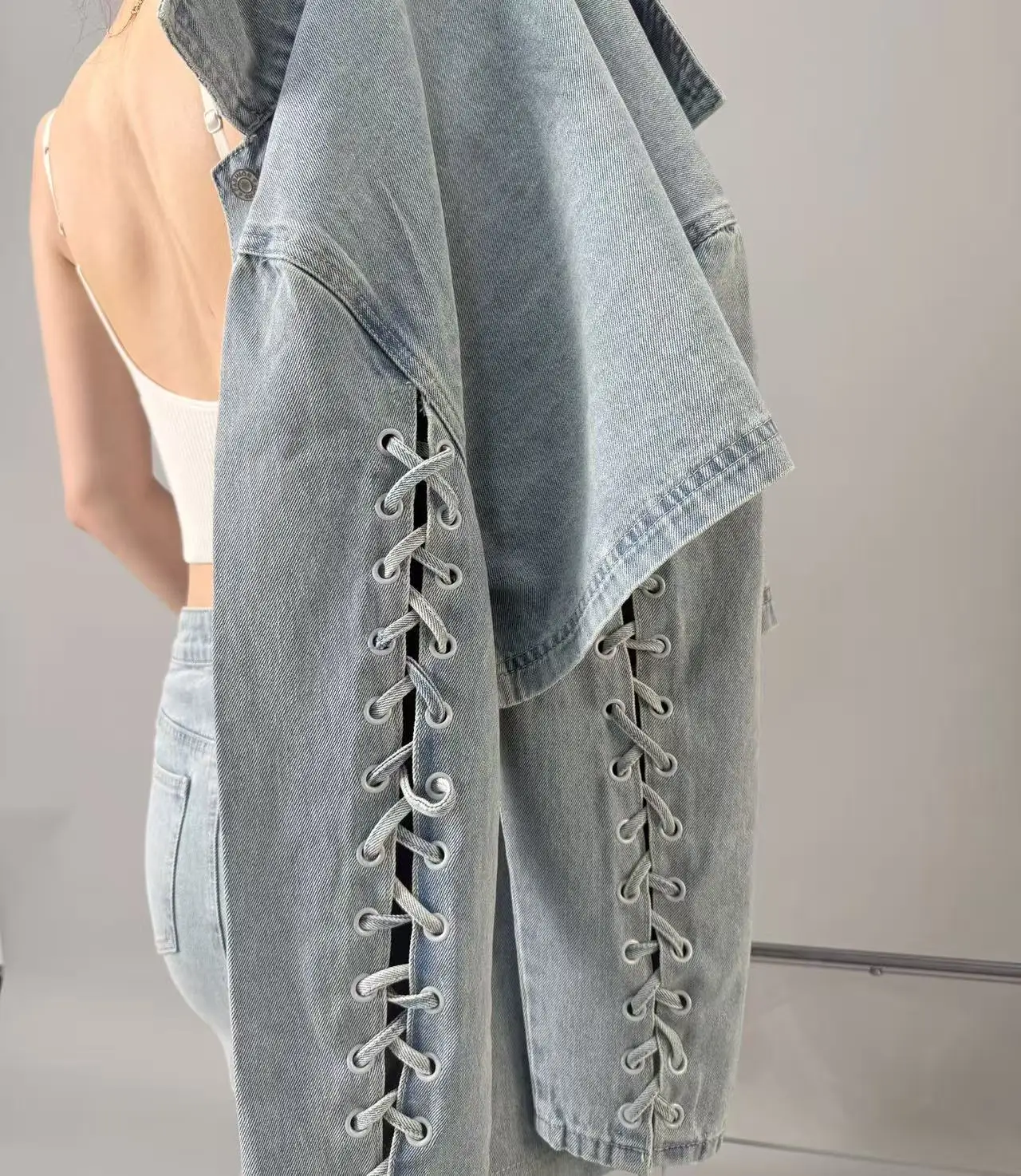 2025 Abbigliamento di alta qualità dal design multielemento in stile coreano giapponese di Dongdaemun Corea Cappotto giacca di jeans