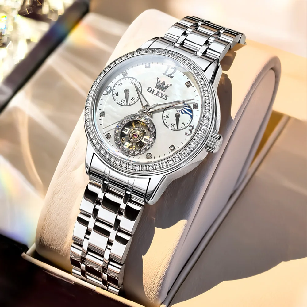 silver white