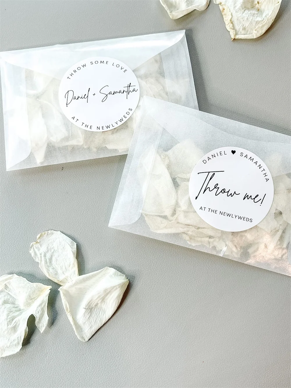 50PCS Wedding Toss Stickers, Throw Me Wedding Stickers, Wedding Exit, Petal Toss, Stickers & Bags, Wedding Favors, Toss Confetti