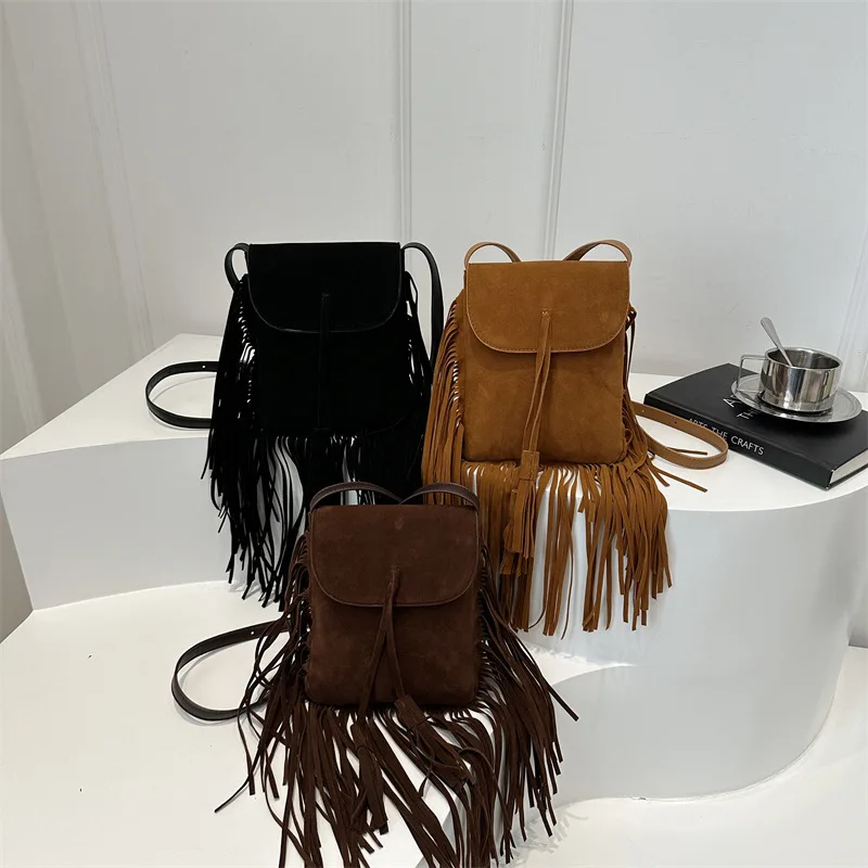 Small Niche Women's Autumn And Winter Versatile 2024 New Matte Shoulder Crossbody Bag, High-End Tassel Bag