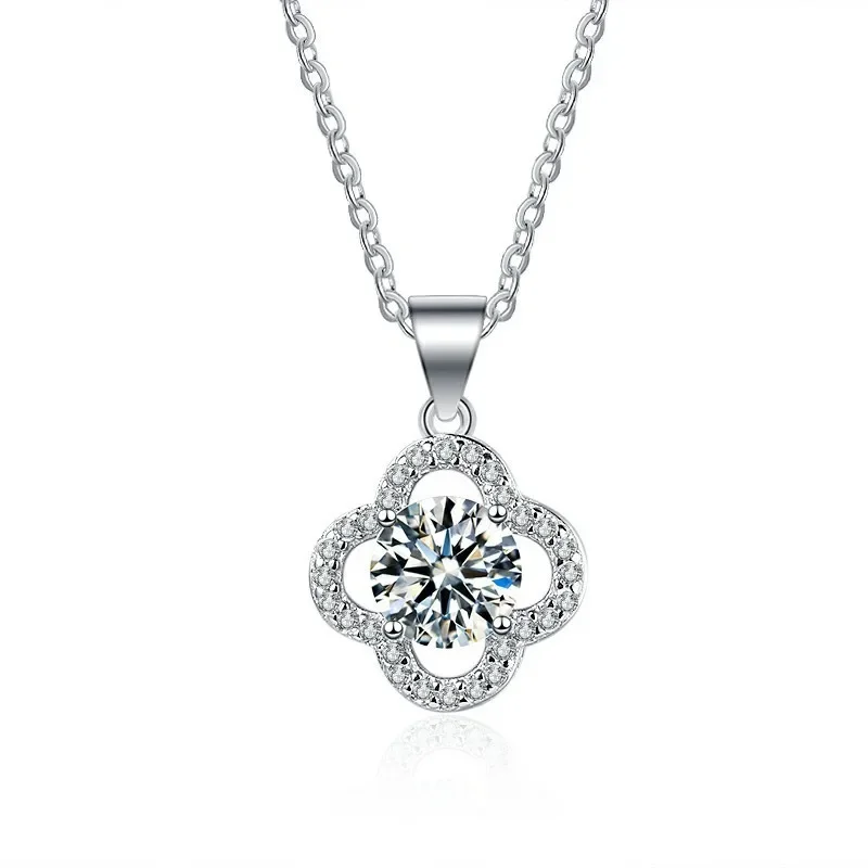 

MINWEEN 1ct D Color Moissanite Necklace for Women Four Leaf Clover S925 Sterling Silver White Gold Pendant