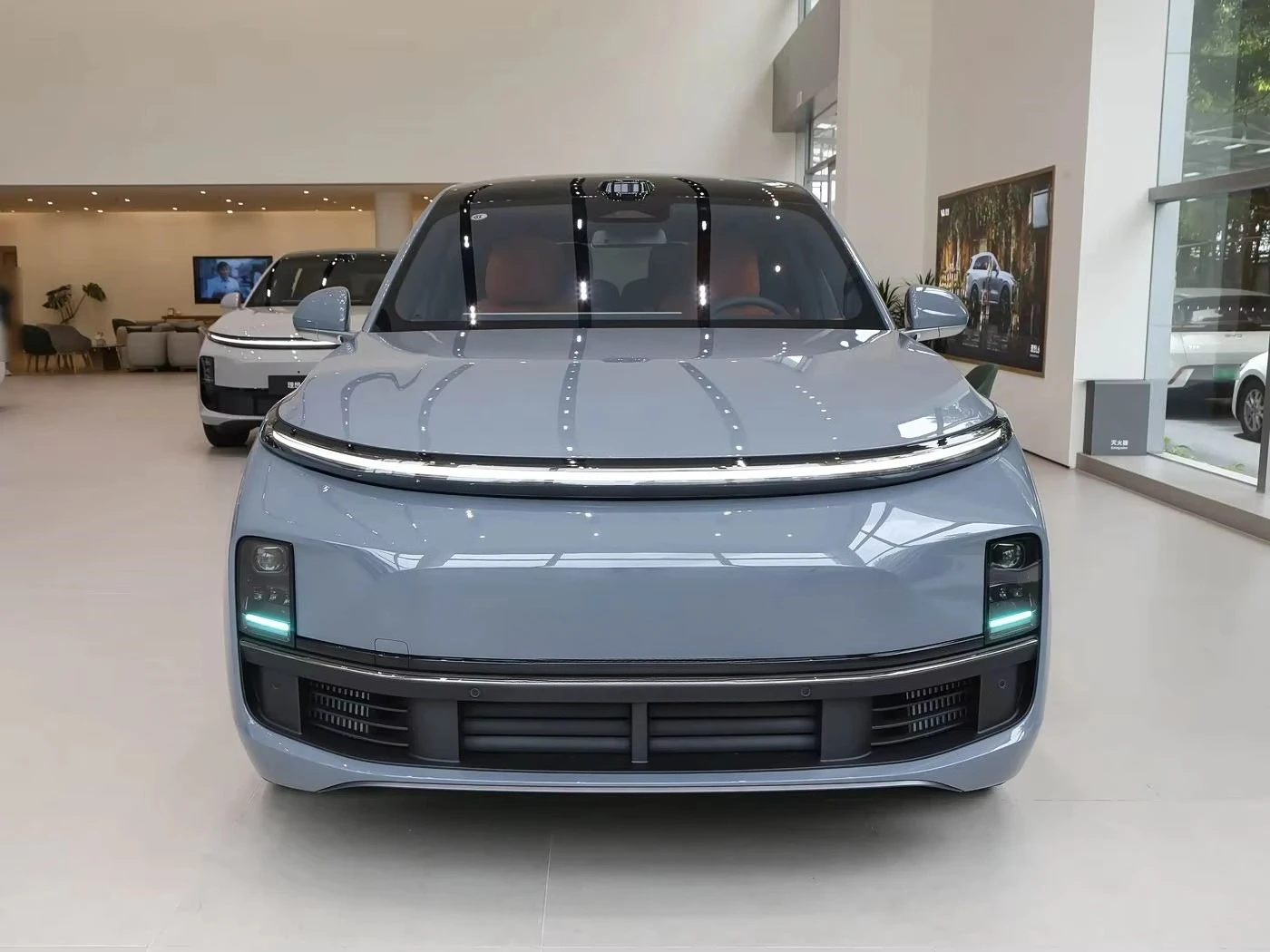 2025 Li Auto L8 Ultra 5-door 6-seater  Dual Motor Long Range Fast Charge L2 ADAS Extended Range Electric Vehicle Lixiang L8