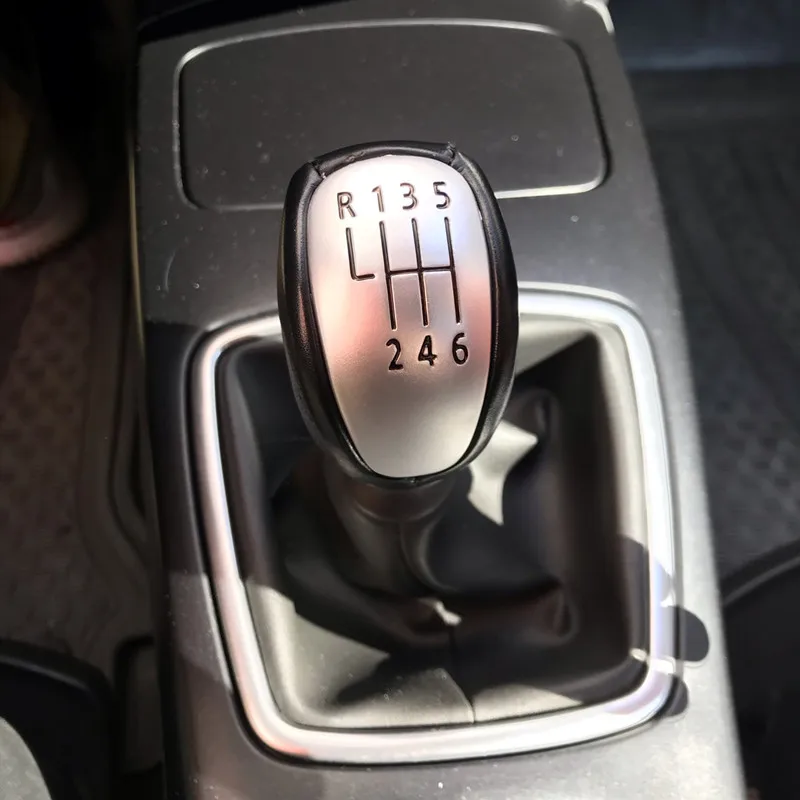 

Кожаные аксессуары для Renault Laguna III MK3 2008 2009 2010 2011 2012 2013 2014