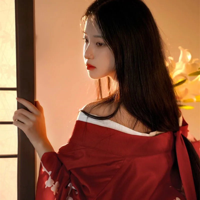 Kimono tradicional japonés con estampado de flores de Color rojo Obi para mujer, vestido de actuación de escenario de Cosplay Yukata de manga larga,