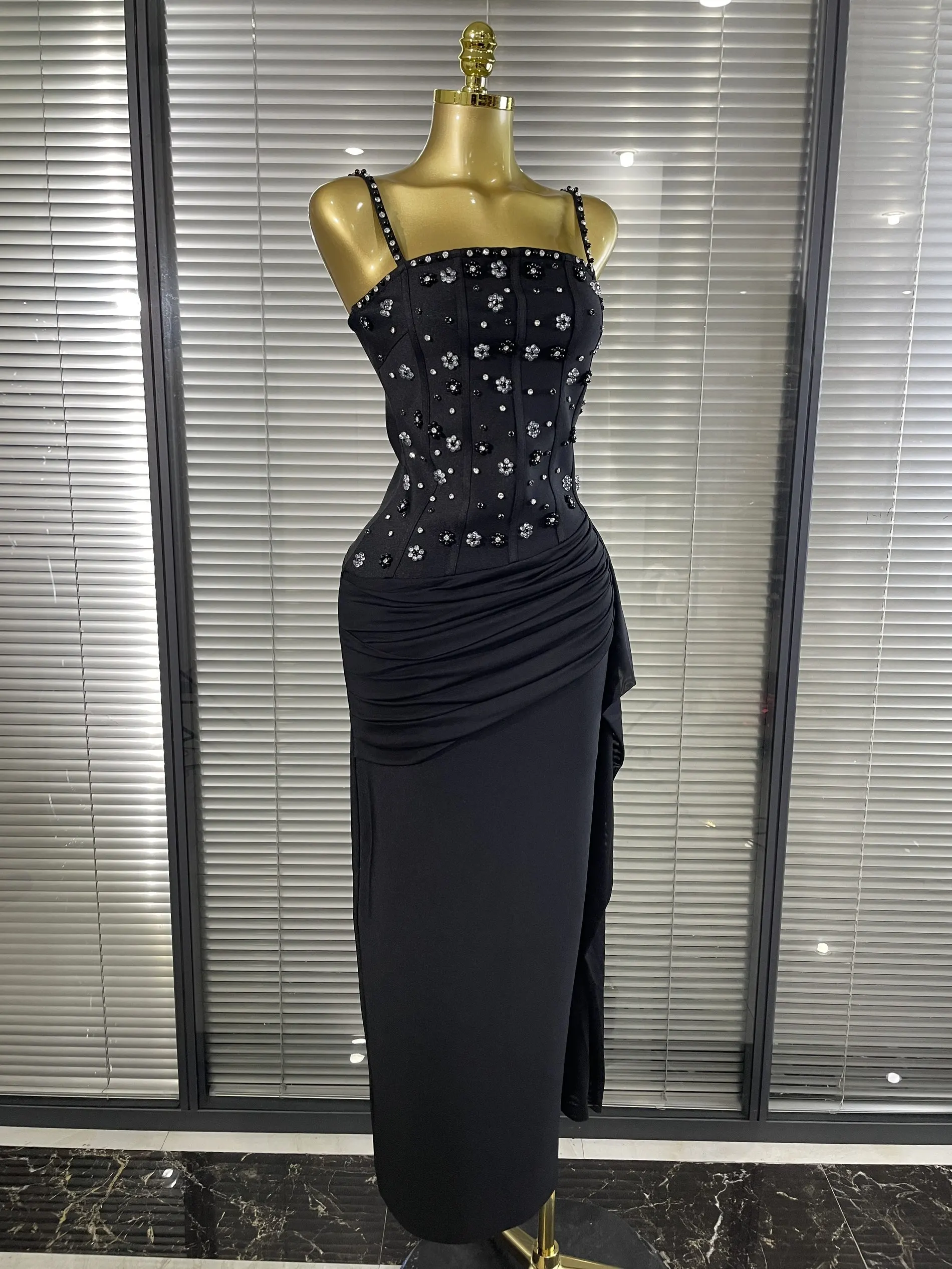 Elegant Evening Party Cocktail Clothing High Quality Sparkly Crystal Women Sleeveless Sexy Strap Bodycon Long Bandage Dress