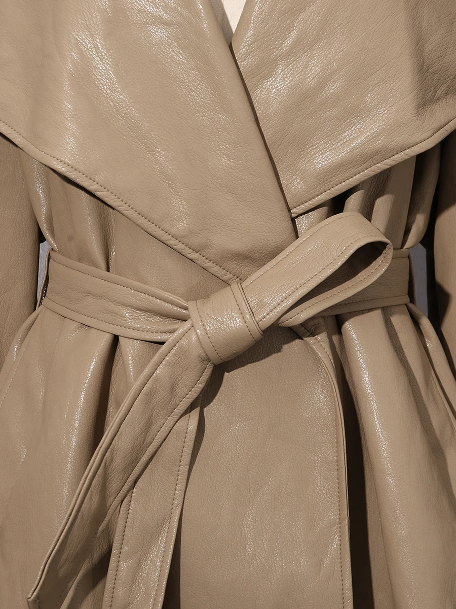 TWOTWINSTYLE Solido Impiombato Lace Up Giacche Vintage per Le Donne Risvolto Maniche Lunghe Tunica Patchwork Tasche Giacca di Pelle Femminile