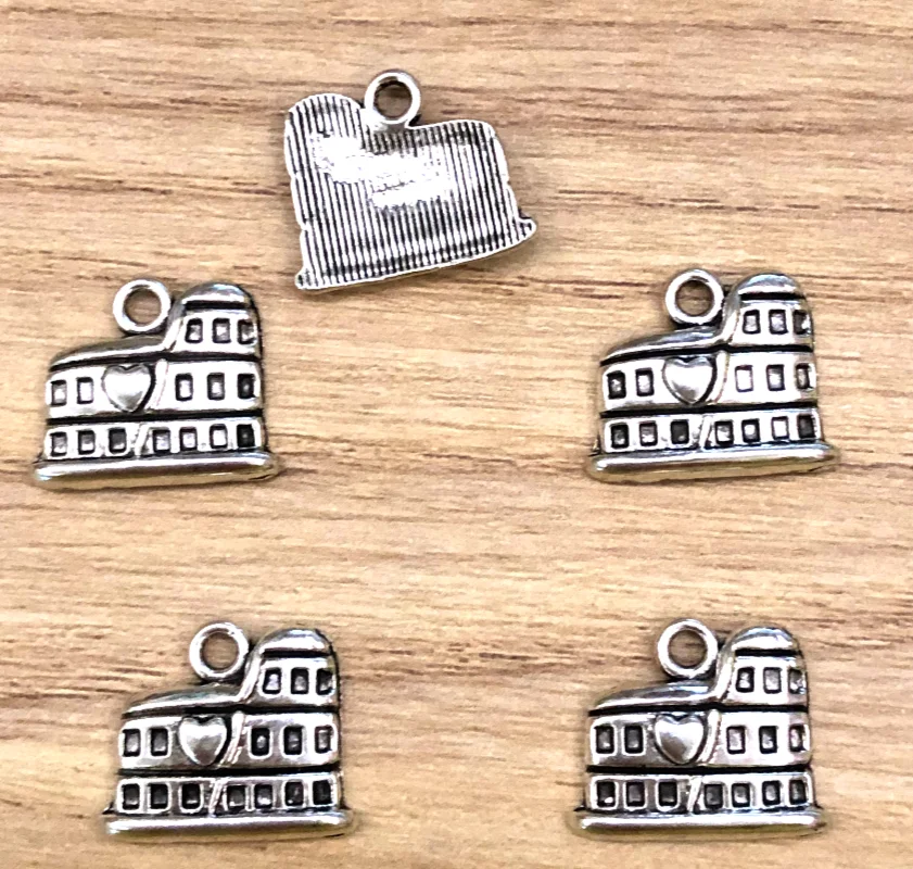 

20pcs 16*13.7mm, hole 2mm Zinc Alloy metal tibetan silver vintage design pendants for jewelry hangmade HWEF1778