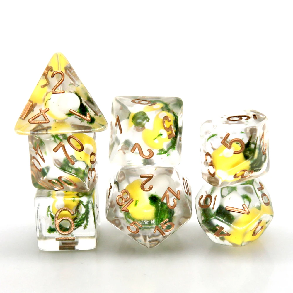 7 قطعة/المجموعة DND النرد الراتنج الشفاف لطيف الفطر نرد متعدد السطوح للعب الأدوار الجدول بطاقة RPG مجلس اللعبة