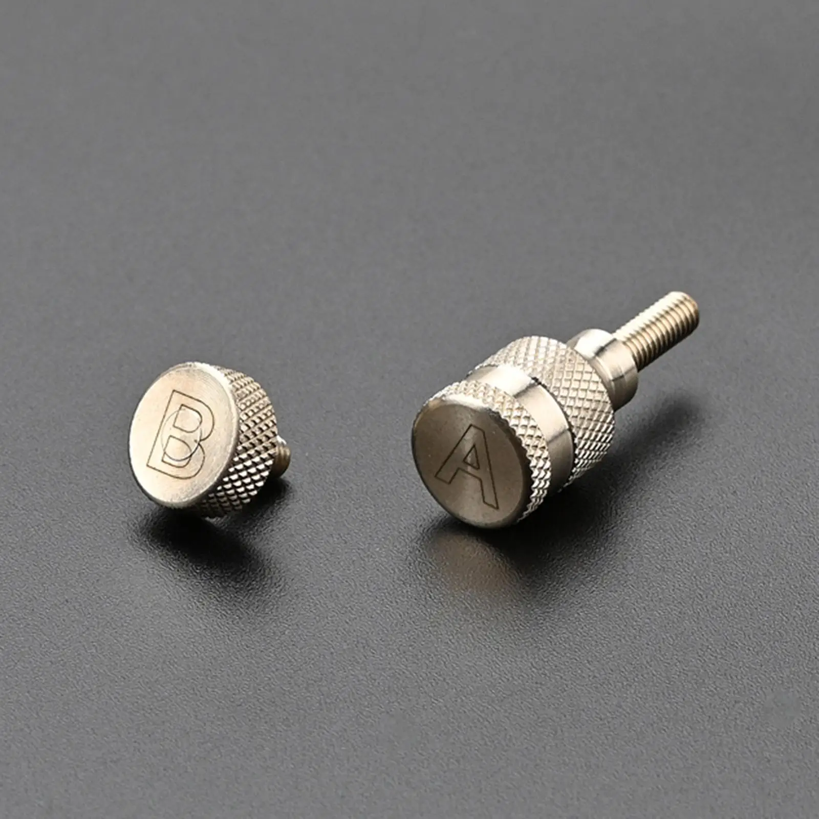 2x Professional Sax Neck Tightening Screws Thread Diameter 4mm Instrument Tightening Attach Screw Saxophone Neck Screw Accs