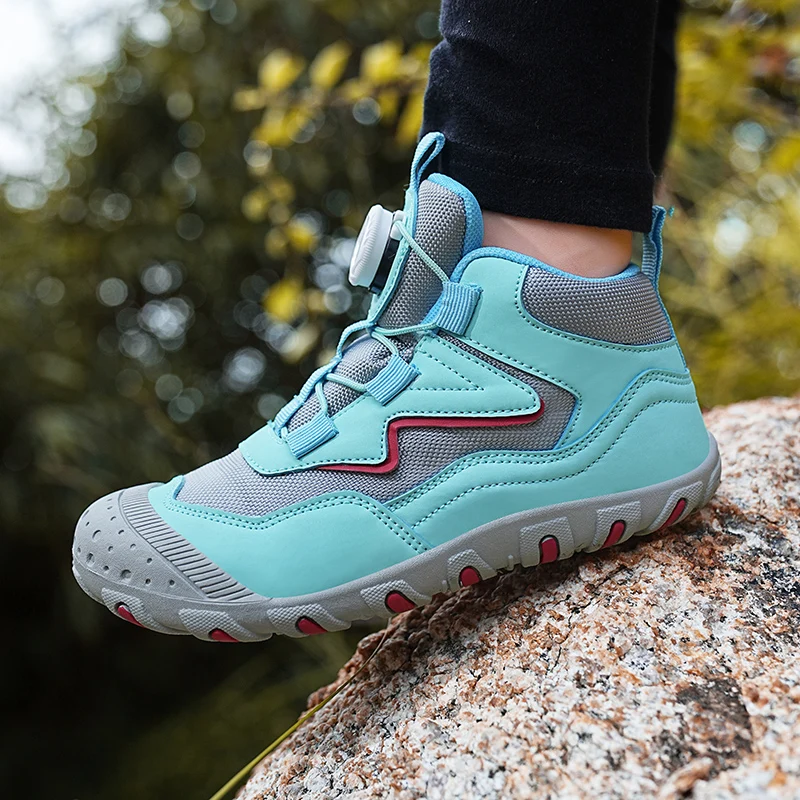 

2025 New Children's Outdoor Hiking Shoes and Sports Shoe Jogging Walking Shoes Girls Comfortable School Shoe Student