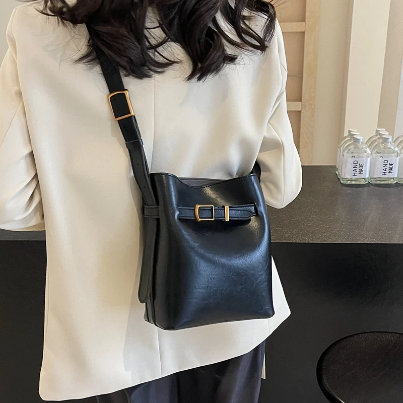 LEFTSIDE Pu Leather Shoulder Bags for Women 2024 Simple Y2K Korean Fashion Handbags and Purses Small Bucket Crossbody Bag