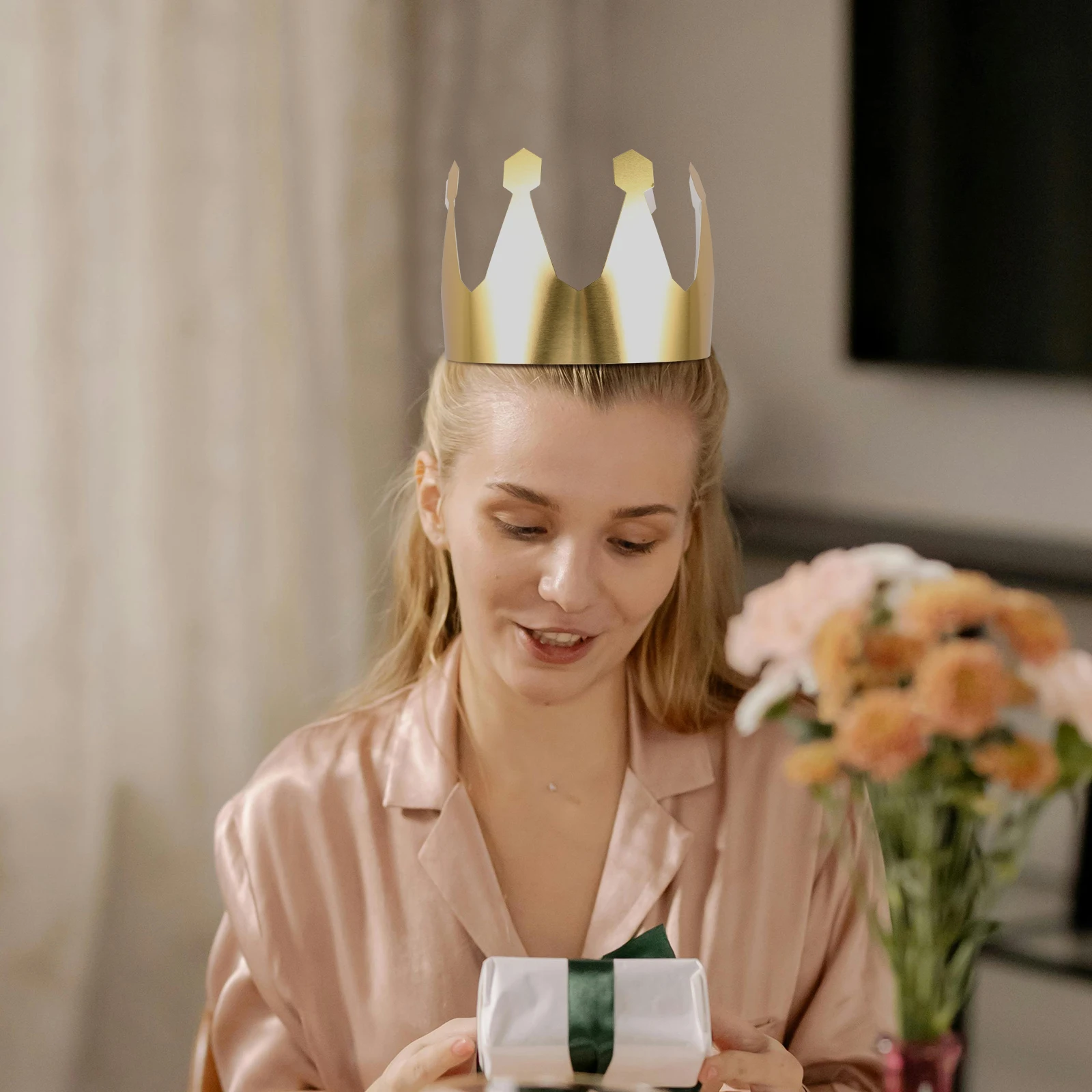 

24 Pcs Paper Crown Birthday Party Crowns Celebration King Bulk Makeup Costume Props Hat Child