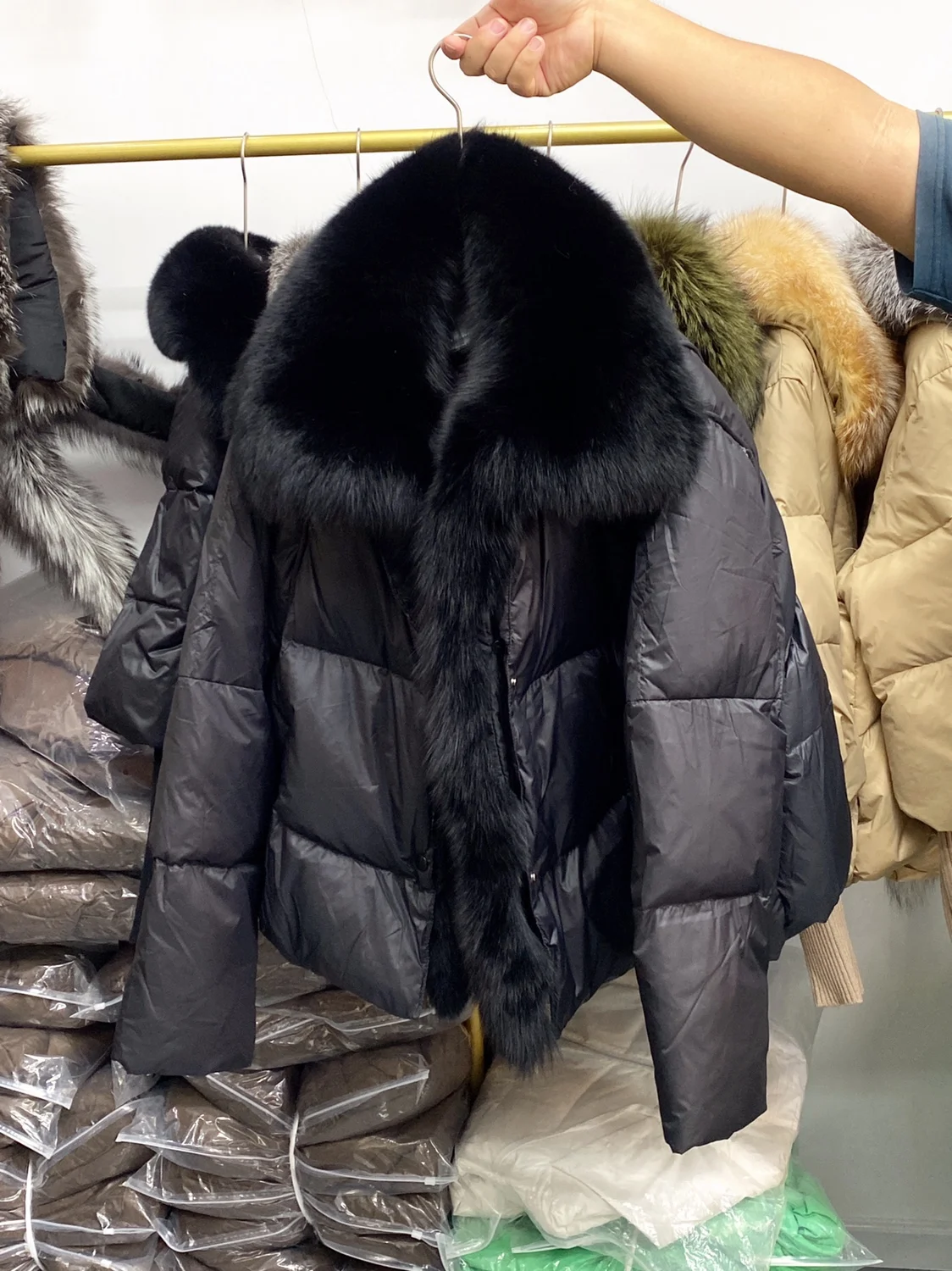 2025 Women's Clothing High quality loose large fur collar duck down short down jacket Autumn Winter New 1102