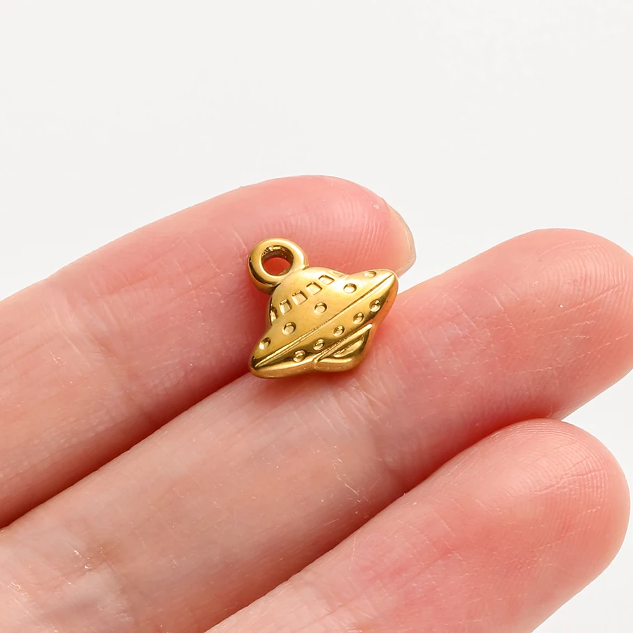 5 Stück goldfarbene Universum-Raumschiff-Doji-Anhänger aus Edelstahl mit Sonne, Mond und Stern für die Schmuckherstellung, Alien-Charm-Zubehör – Detail 6