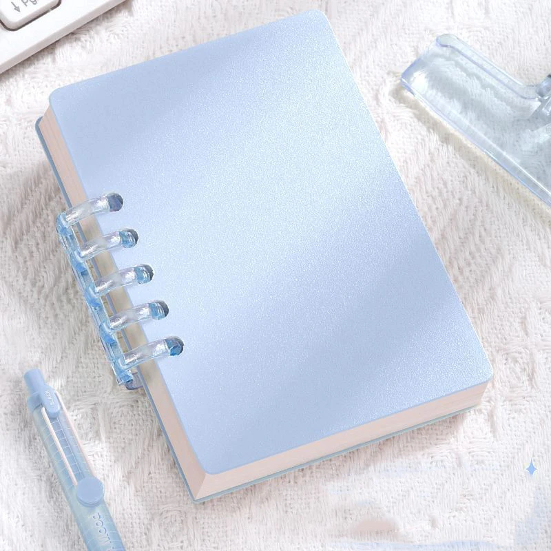 Tragbares Loseblatt-Notizbuch im A7-Format. Ein Mini-Taschen-Notizbuch mit hochwertigen Standards für Studenten ist ein Lernwerkzeug – Detail 1