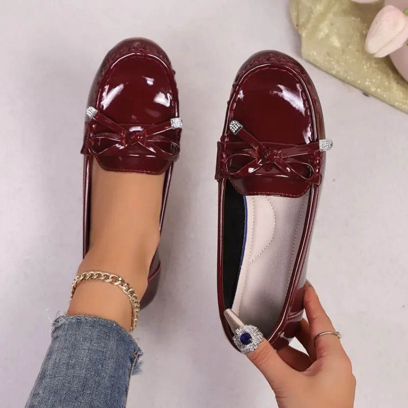 Women Flats Wedge Leather Fashion Comfortable Shoes Women Slip On Nurse Shoes Moccasins Outdoor Plus Size Tenis Feminino
