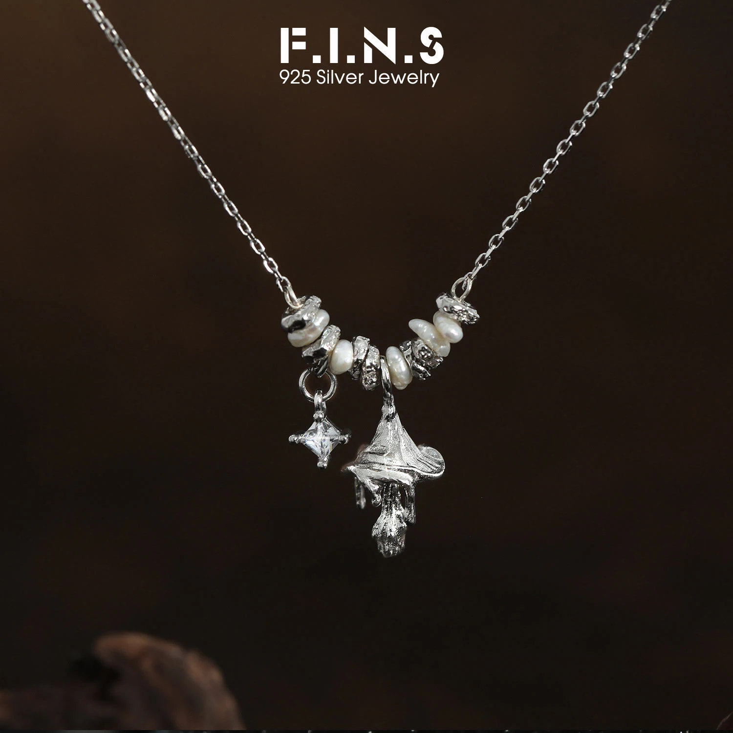 F.I.N.S ΠΎΡΠΈΠ³ΠΈΠ½Π°Π»ΡΠ½ΠΎΠ΅ ΠΎΠΆΠ΅ΡΠ΅Π»ΡΠ΅ ΠΈΠ· ΡΡΠ΅ΡΠ»ΠΈΠ½Π³ΠΎΠ²ΠΎΠ³ΠΎ ΡΠ΅ΡΠ΅Π±ΡΠ° INS Π² ΡΡΠΈΠ»Π΅ S925, Π½Π°ΡΡΡΠ°Π»ΡΠ½ΡΠΉ ΠΏΡΠ΅ΡΠ½ΠΎΠ²ΠΎΠ΄Π½ΡΠΉ ΠΆΠ΅ΠΌΡΡΠ³, Π³ΡΠΈΠ±Π½ΡΠ΅ ΠΏΠ΅Π½Π°ΡΡ, ΠΎΡΠ°ΡΠΎΠ²Π°ΡΠ΅Π»ΡΠ½Π°Ρ ΡΠ΅ΠΏΠΎΡΠΊΠ° Π½Π° ΠΊΠ»ΡΡΠΈΡΡ, ΡΠ²Π΅Π»ΠΈΡΠ½ΡΠ΅ ΠΈΠ·Π΄Π΅Π»ΠΈΡ F.I.N.S ΠΎΡΠΈΠ³ΠΈΠ½Π°Π»ΡΠ½ΠΎΠ΅ ΠΎΠΆΠ΅ΡΠ΅Π»ΡΠ΅ ΠΈΠ· ΡΡΠ΅ΡΠ»ΠΈΠ½Π³ΠΎΠ²ΠΎΠ³ΠΎ ΡΠ΅ΡΠ΅Π±ΡΠ° INS Π² ΡΡΠΈΠ»Π΅ S925, Π½Π°ΡΡΡΠ°Π»ΡΠ½ΡΠΉ ΠΏΡΠ΅ΡΠ½ΠΎΠ²ΠΎΠ΄Π½ΡΠΉ ΠΆΠ΅ΠΌΡΡΠ³, Π³ΡΠΈΠ±Π½ΡΠ΅ ΠΏΠ΅Π½Π°ΡΡ, ΠΎΡΠ°ΡΠΎΠ²Π°ΡΠ΅Π»ΡΠ½Π°Ρ ΡΠ΅ΠΏΠΎΡΠΊΠ° Π½Π° ΠΊΠ»ΡΡΠΈΡΡ, ΡΠ²Π΅Π»ΠΈΡΠ½ΡΠ΅ ΠΈΠ·Π΄Π΅Π»ΠΈΡ