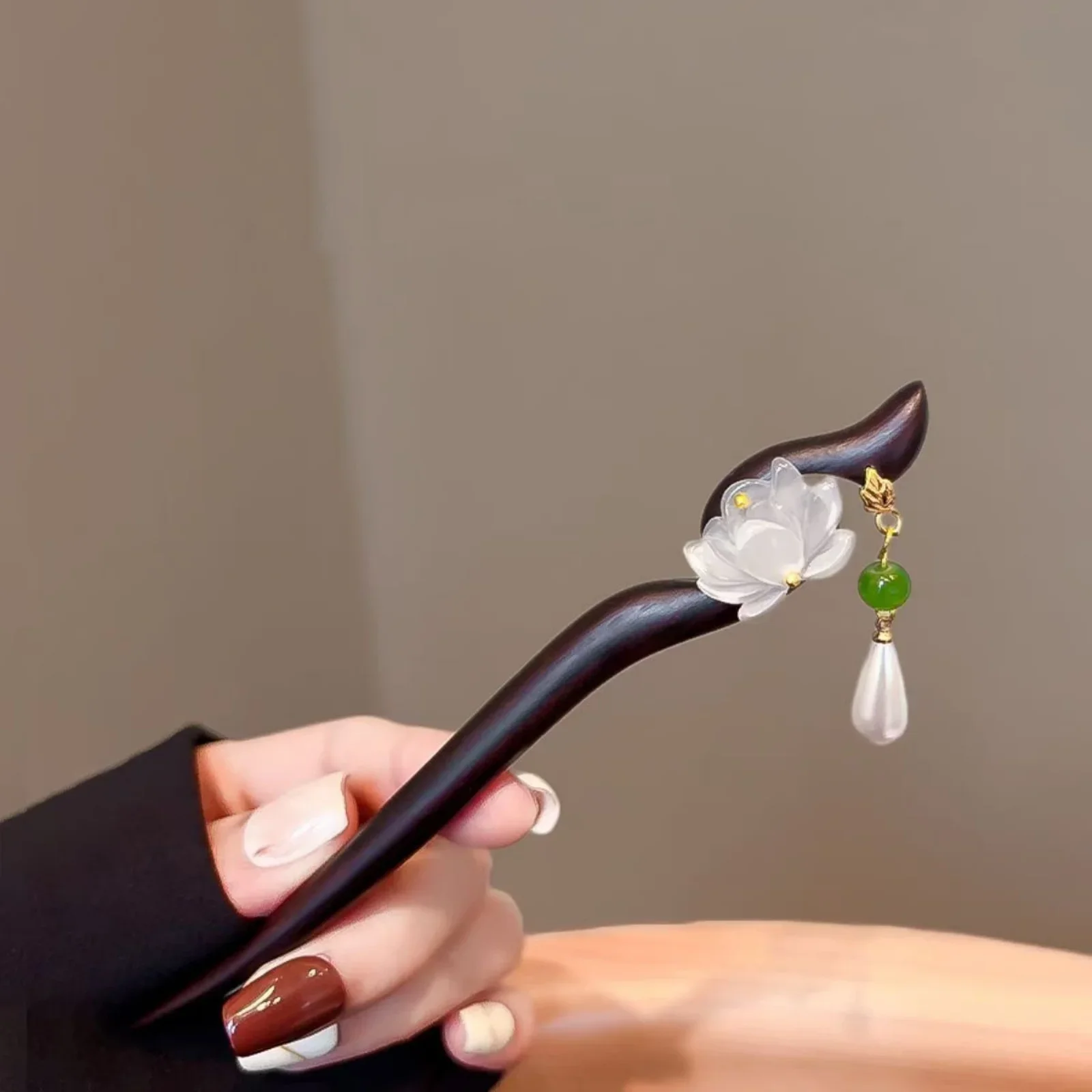 Traditional Chinese Elegant Lotus Wood Tassel Hair Stick Charming Hairpin For Women's Updos Hair Accessory