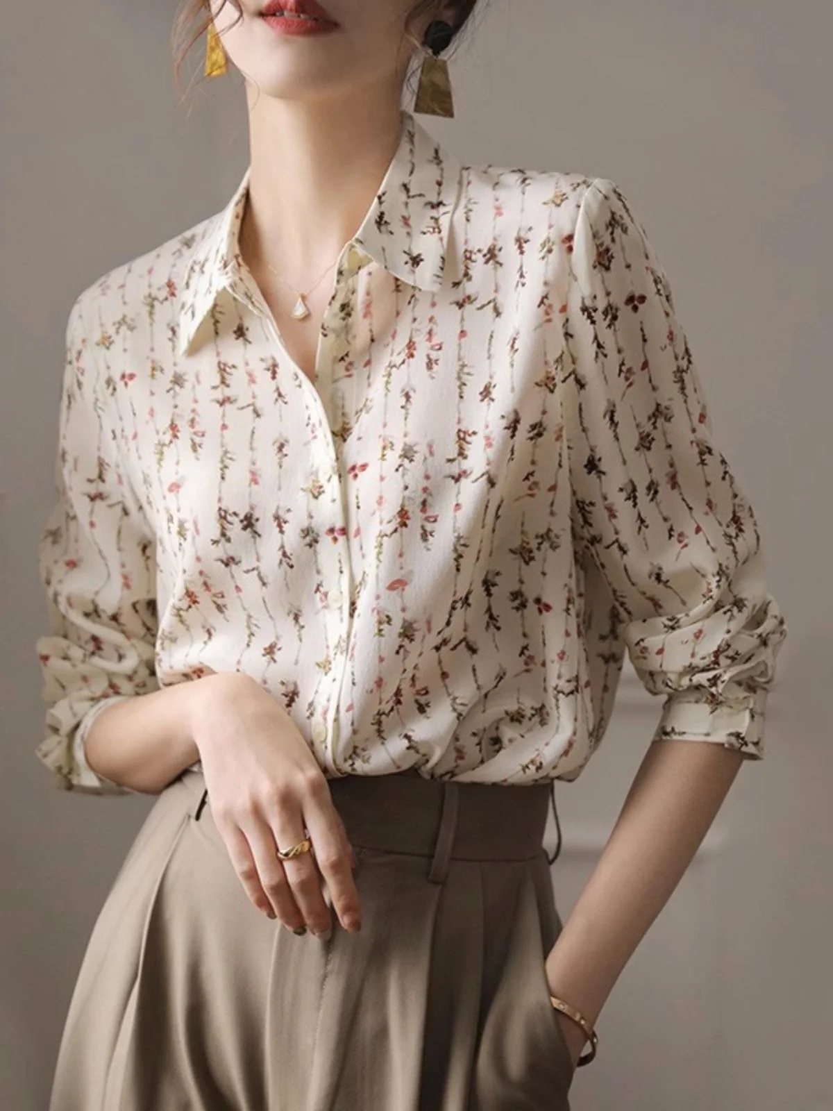 

Ele Casual Long Sve irt, женский весенне-осенний новый легкий топ с принтом, корейский свободный крой с воротником