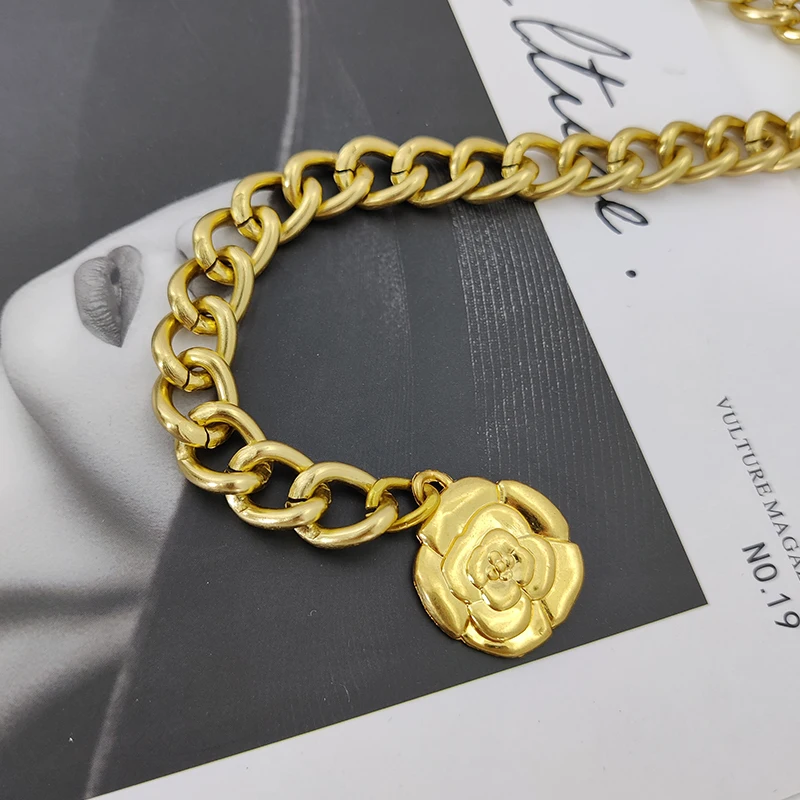 Cinture di design per donna Cintura a catena dorata di lusso di alta qualità Abito da donna Cintura Fiore Corsetto punk regolabile