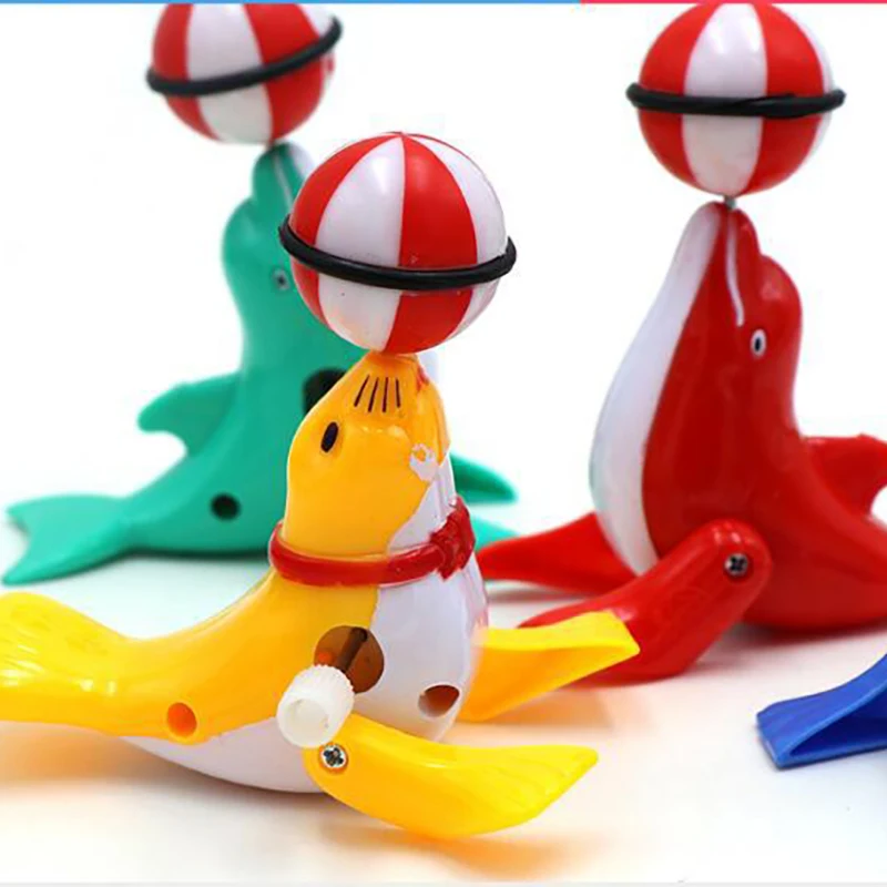 Kid Creative Cartoon Animal Wind-up Toys Sea Lion Top Ball Acrobatic Toys 360 Degrees Rotation Walking Acrobatic Top Ball Toys