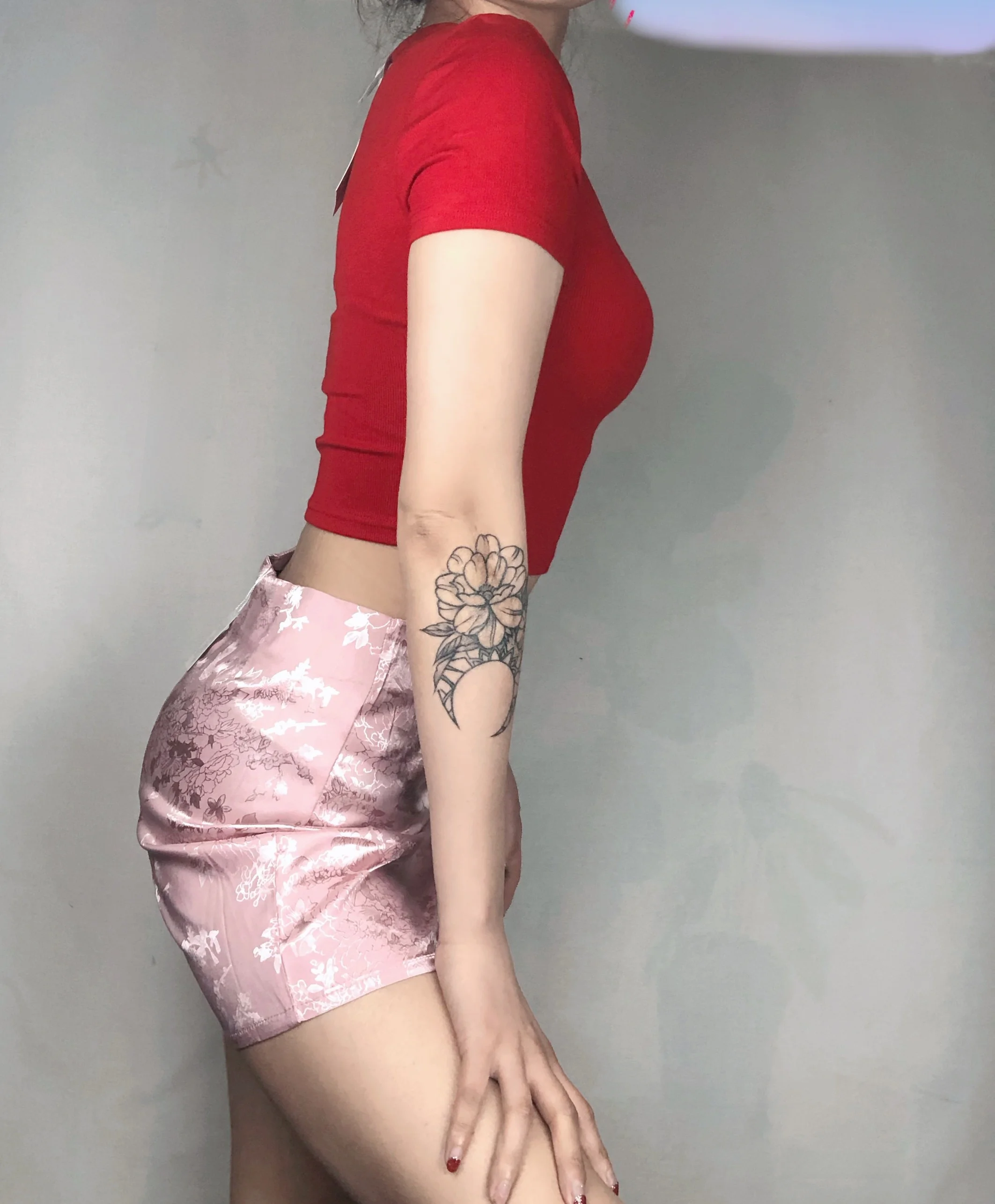 

Атласная юбка с высокой талией в американском стиле ретро k с цветочным принтом, сексуальная юбка трапециевидной формы с высоким разрезом, летняя коллекция 2020