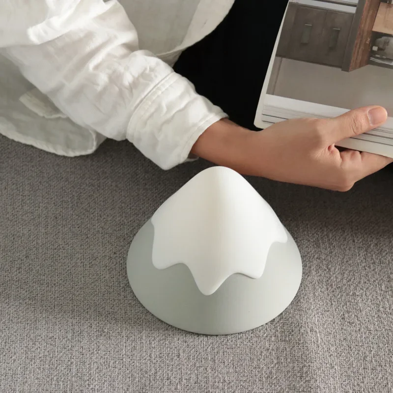 Snow Mountain-luz nocturna de silicona para niños, lámpara de escritorio con temporizador, carga USB, luz de cama LED, detección creativa