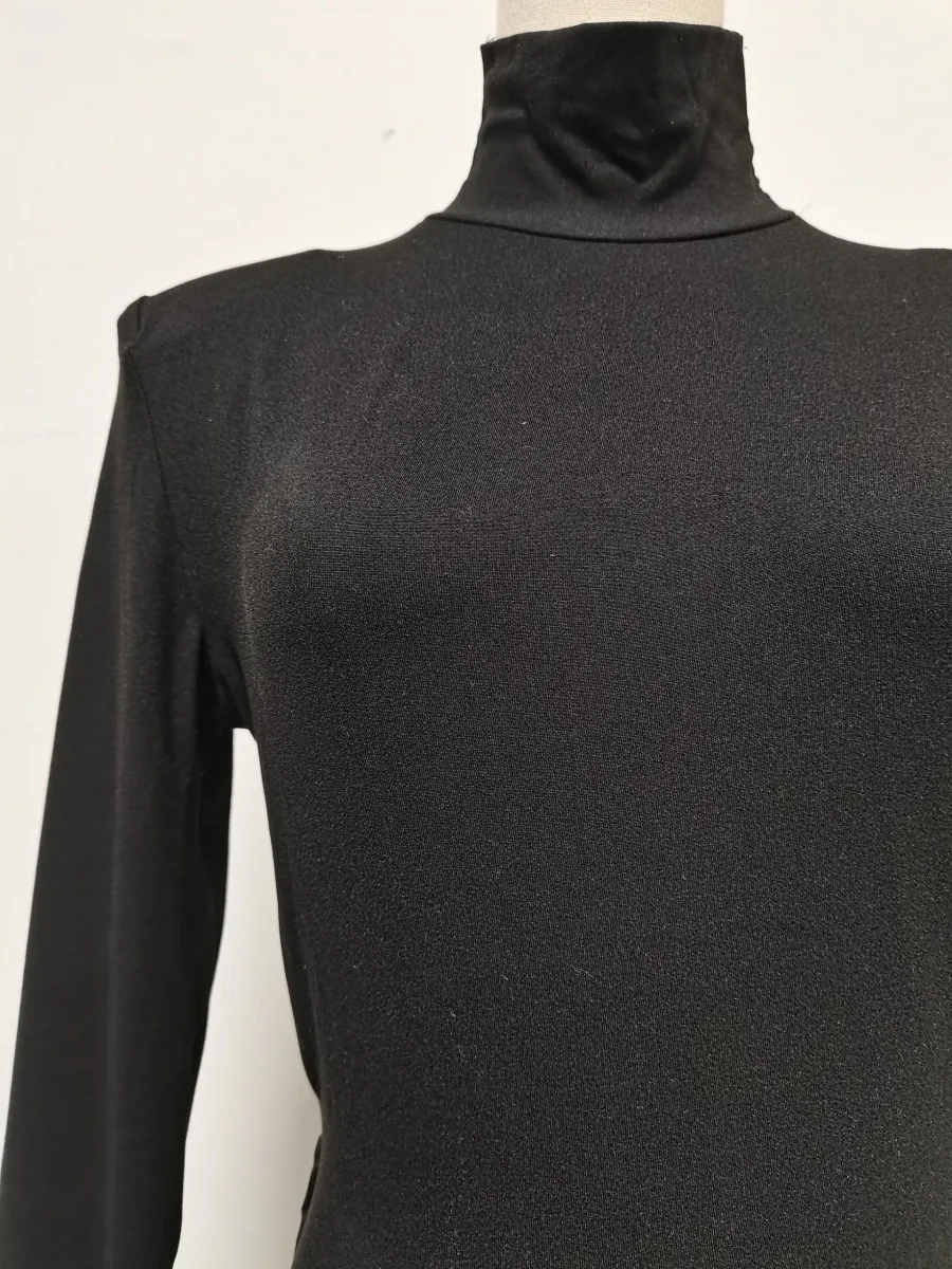 TWOTWINSTYLE Black Turtleneck Backless Maxi Dresses Female Long Sleeve Slimming Minimalist High End Style for Luxury Cocktails